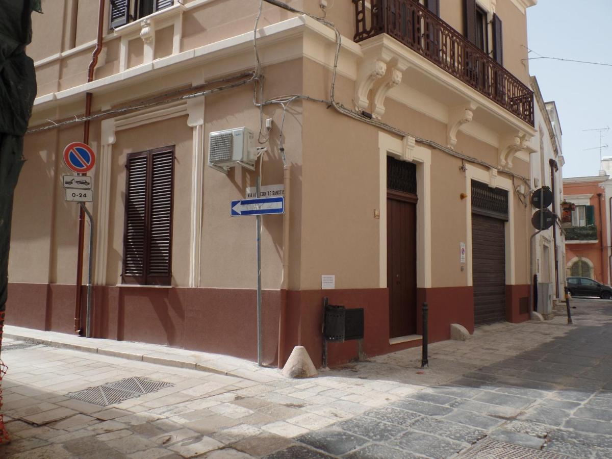 Il Cervo Apartment, Historic City Centre Μπρίντιζι Εξωτερικό φωτογραφία